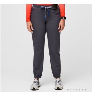 NWOT Figs pride collection Tari slim jogger